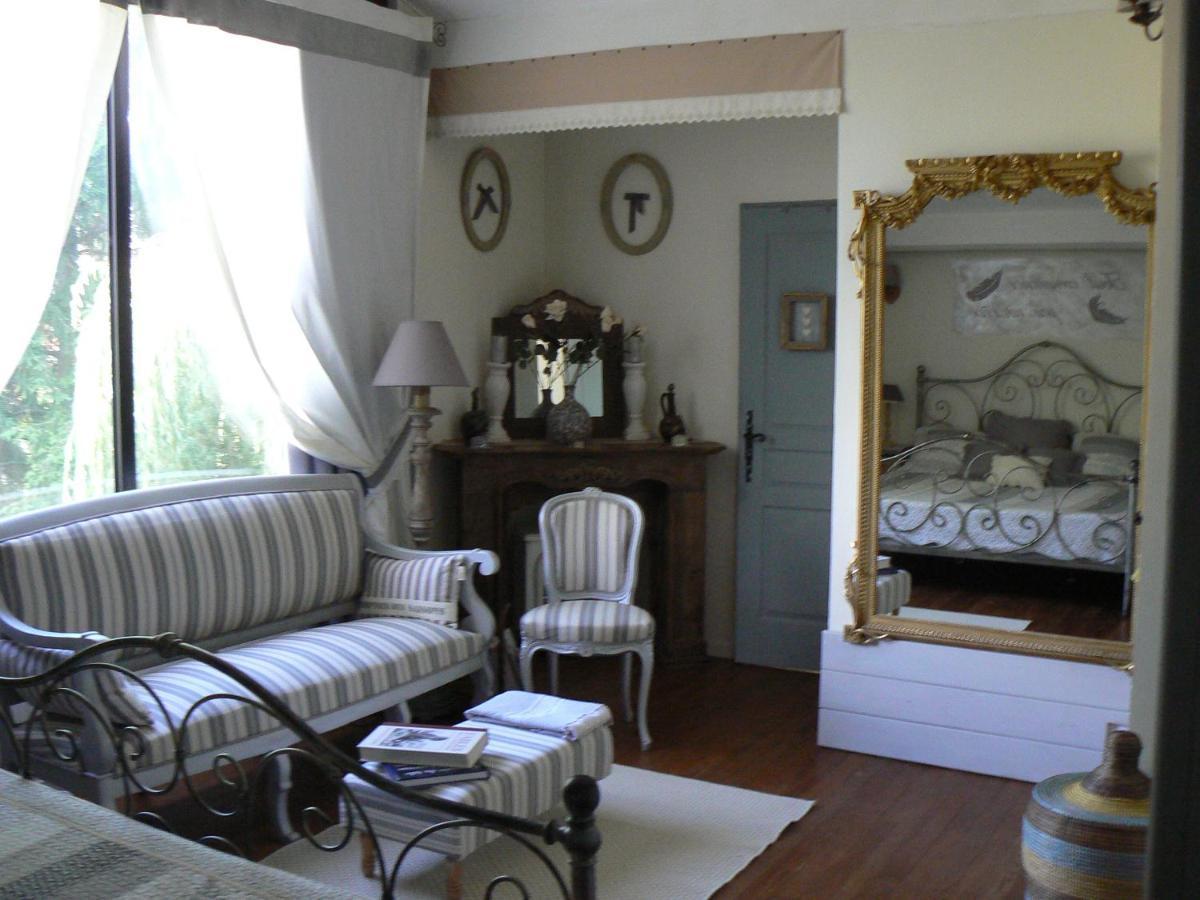Bed and Breakfast La Caldamente Rieux-de-Pelleport Экстерьер фото